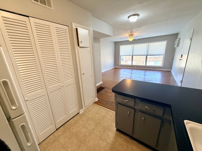 Photo - 1568 Alexandria Dr Unit 2B(Z3)