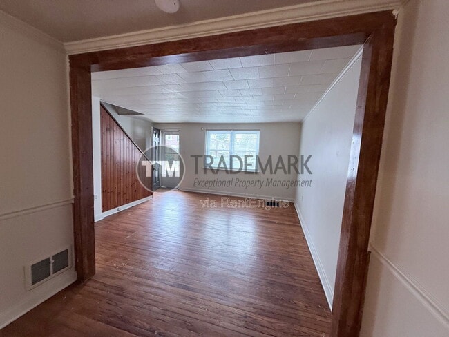 Photo - 925 Lafayette St