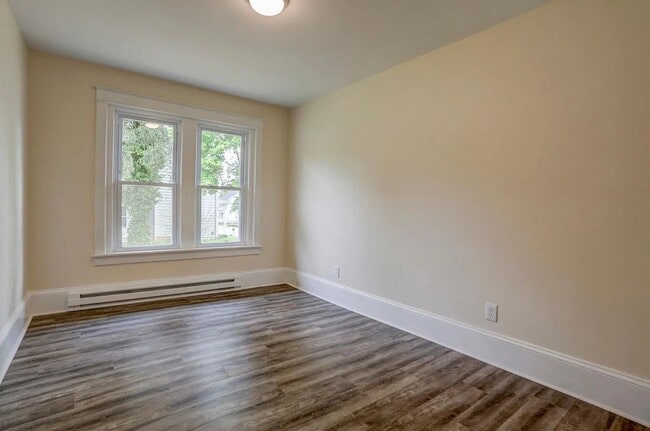 Photo - 207 Falmouth Rd