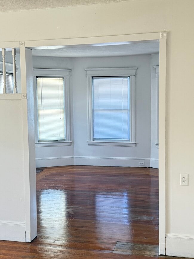 Photo - 30 Albemarle St