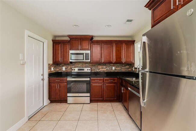 Photo - 441 Spike Ct House