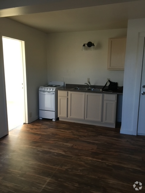 Building Photo - 1024 W Washington Ave Unit 1 Rental