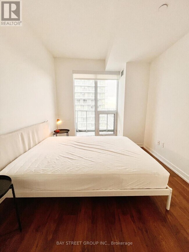 Photo - 115 McMahon Dr Unit 3507