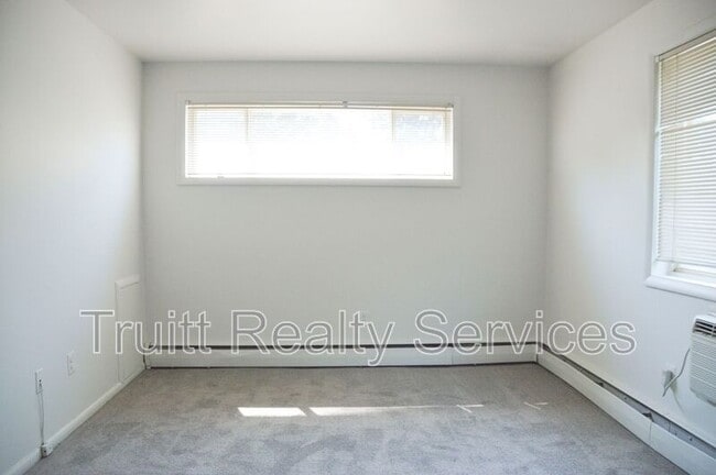 Photo - 3301 C St SE Unit #203