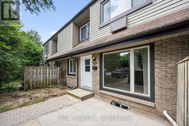 Photo - 410 Scottsdale Dr