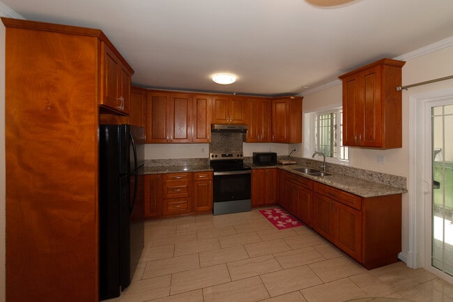 Photo - 1352 8th Ave