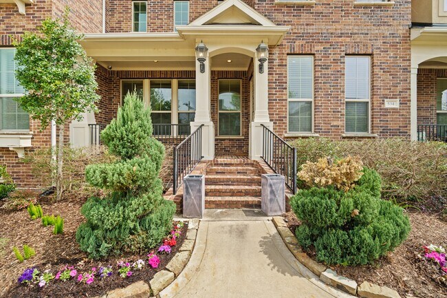 Photo - 534 Imperial Blvd