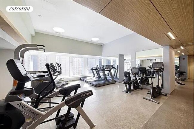 Photo - 150-156 W 56th St