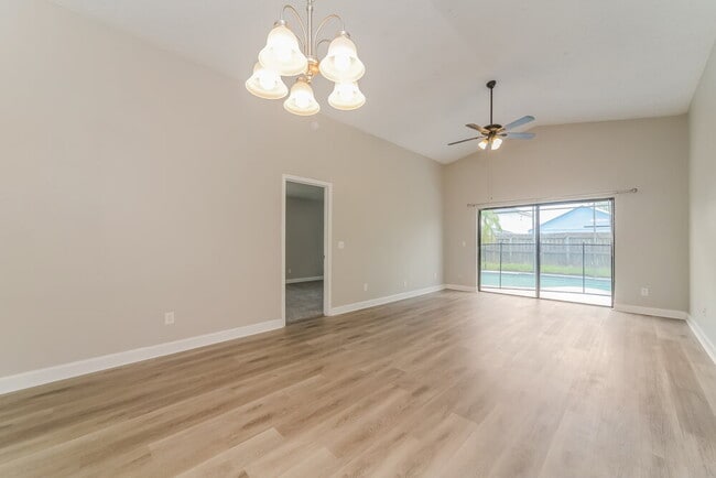 13230 Boulder Woods Cir