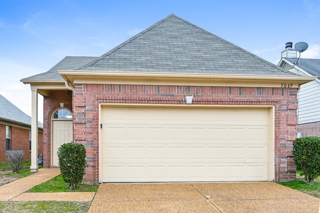 Building Photo - 7069 Millers Glen Way Rental
