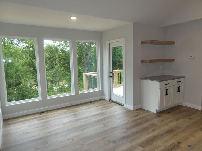 Photo - 3 Bedroom 2 Bathroom in South