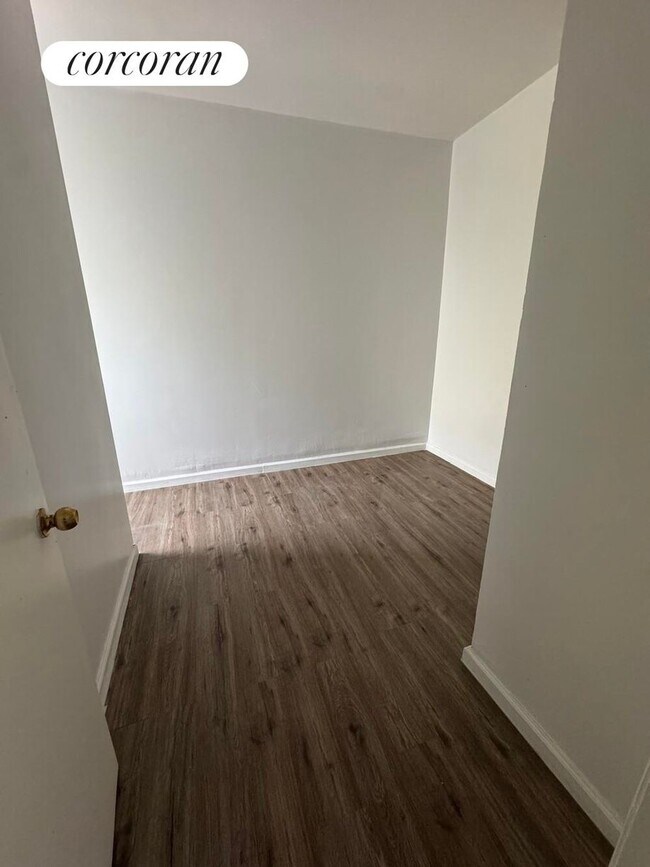 Photo - 1526 Pacific St