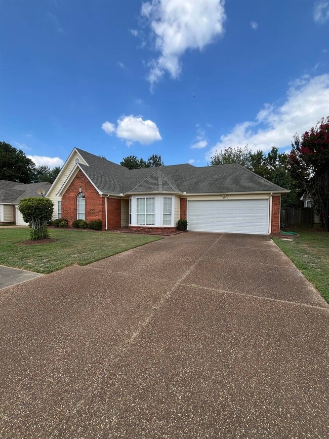 Building Photo - 4558 Kings Grant Dr Rental
