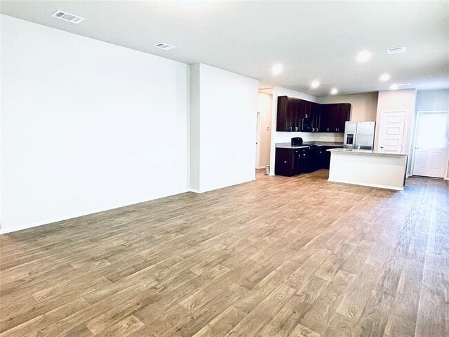 Photo - 117 Huckleberry Ln