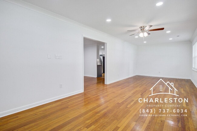 Photo - 816 E Estates Blvd Unit A