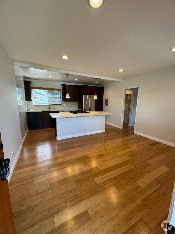 Building Photo - 405 S Myers St Unit 6 Rental