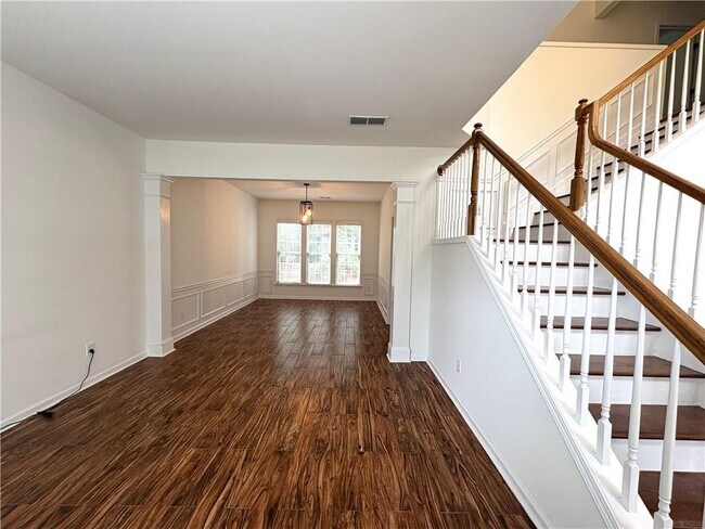 195 Gaines Oak Way
