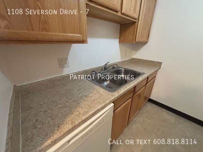Photo - 1108 Severson Dr Unit 7