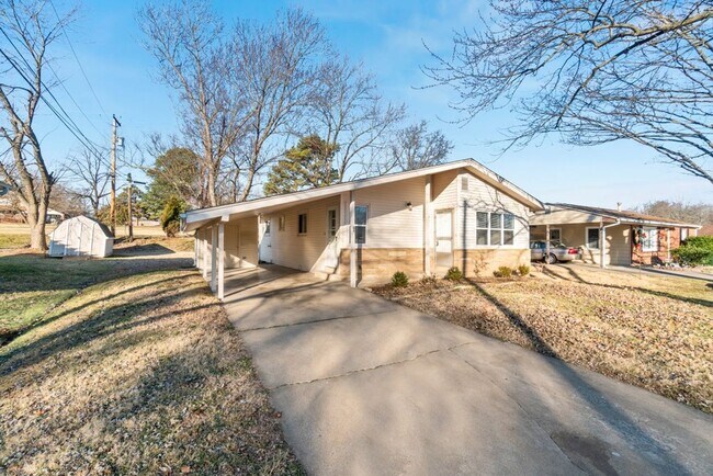 Photo - Updated 3 Bedroom House in Cape