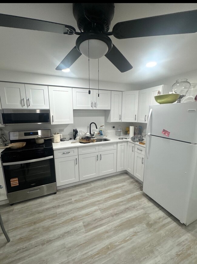 Building Photo - 1039 David Dr Unit 1W