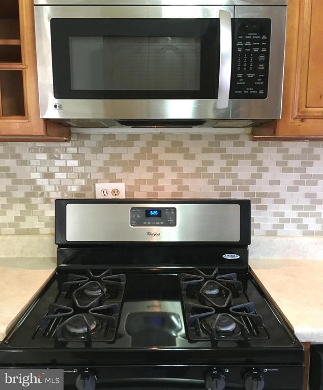 Photo - 8014 Lakecrest Dr