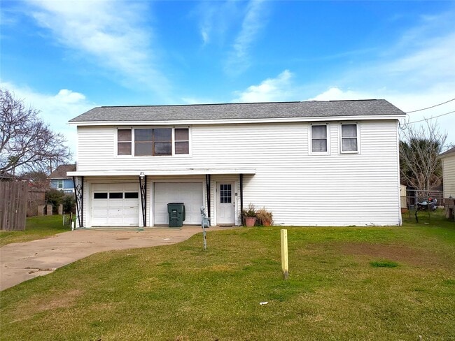 Building Photo - 2116 Grover Ave