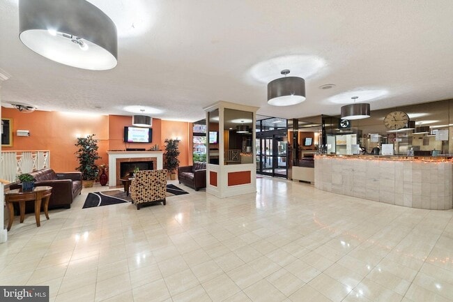 Photo - 1021 Arlington Blvd Unidad 709
