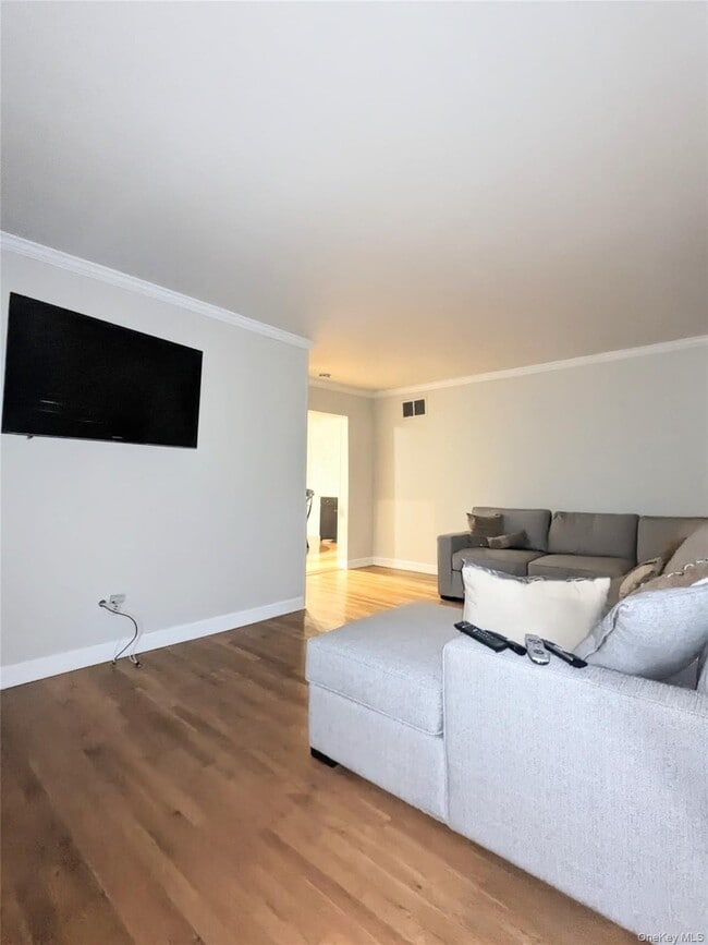 Photo - 94 Walter Ct