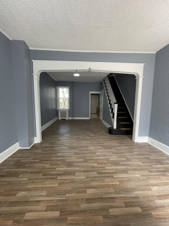 Photo - 1623 Dounton St