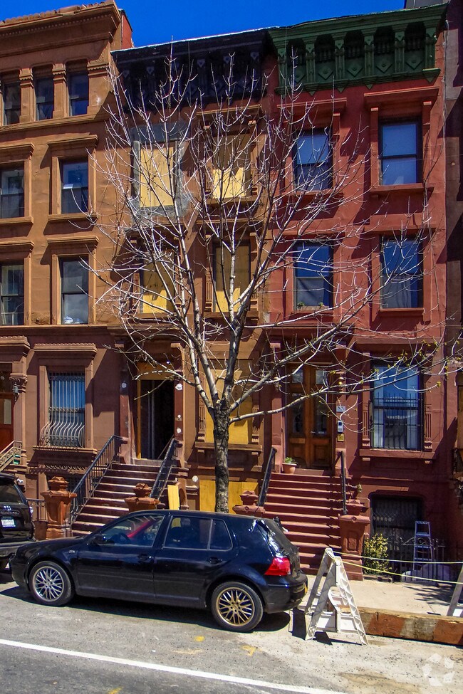 Photo - 145 W 126th St
