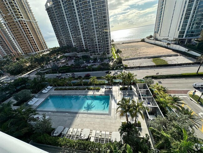 Building Photo - 17550 Collins Ave Unit 902 Rental