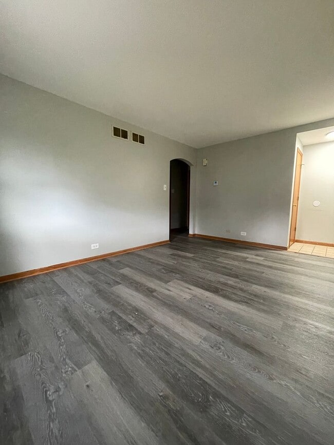 Photo - Beautiful and spacious 2 Bedroom 1 Bath house in Lansing, IL MUST SEE