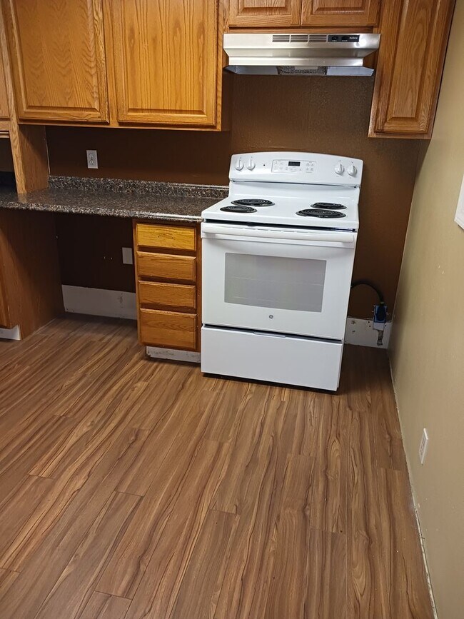 Photo - Albany Apartments Unit 8