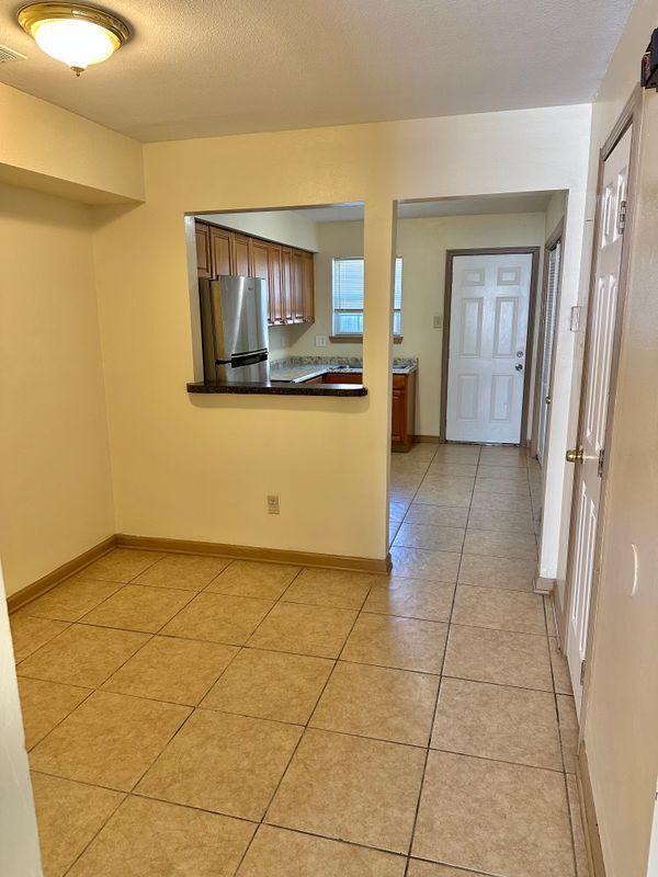 Photo - 1308 Cartier Dr Unidad A