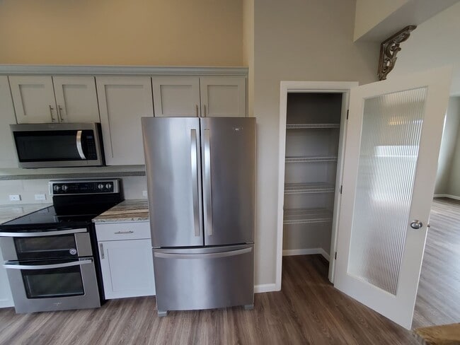 Photo - Beautiful Newer 4 Bedroom In Tahoma Terra Neighborhood!