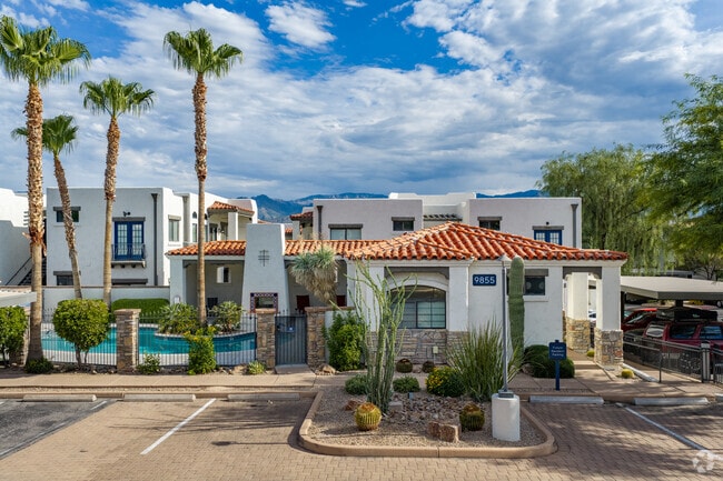Photo - Cortland Las Casas