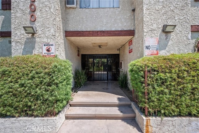Building Photo - 8800 Cedros Ave Unit 204 Rental