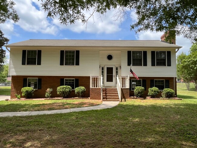 Incredible Location in N Davidson Co with ... - Incredible Location in N Davidson Co with ... House