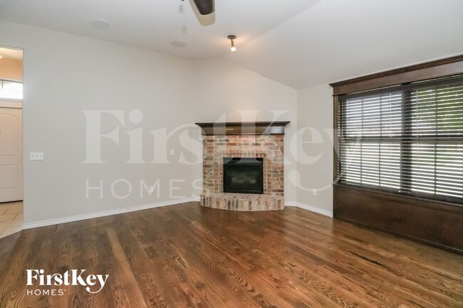 Photo - 17000 Barcelona Dr