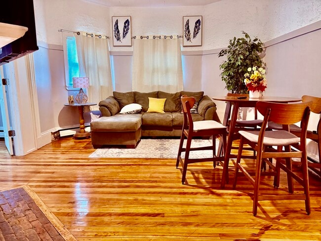 Photo - 243 Ohio St Unidad apt 1