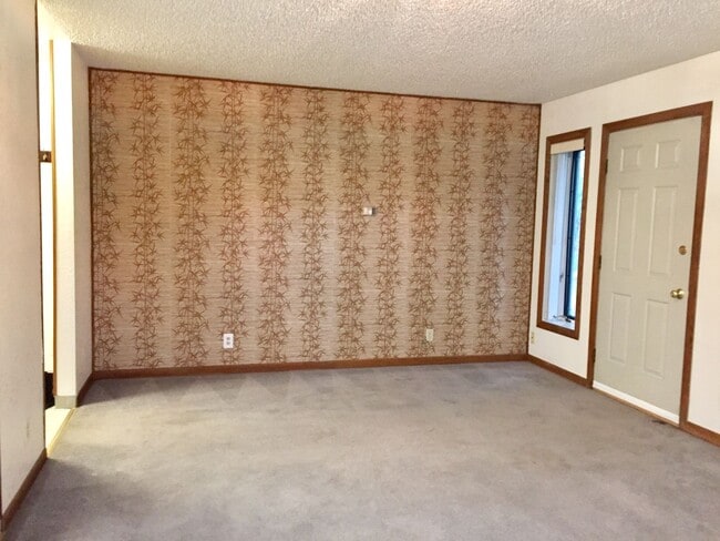 Photo - 1127 Badger Rd Unit C