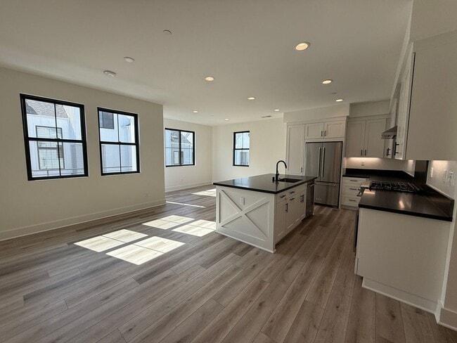 Photo - Brand New Encinitas Luxury Condo 1br 1 bath  garage $4300 Unidad 204