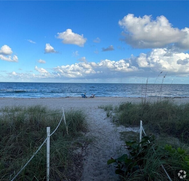 Building Photo - 1439 S Ocean Blvd Unit 316 Rental