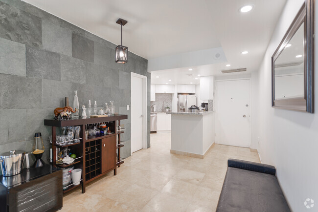 Building Photo - 905 Brickell Bay Dr Unit 1424 Rental
