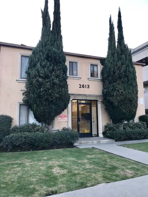 Building Photo - 2613 S Sepulveda Blvd Unit 7
