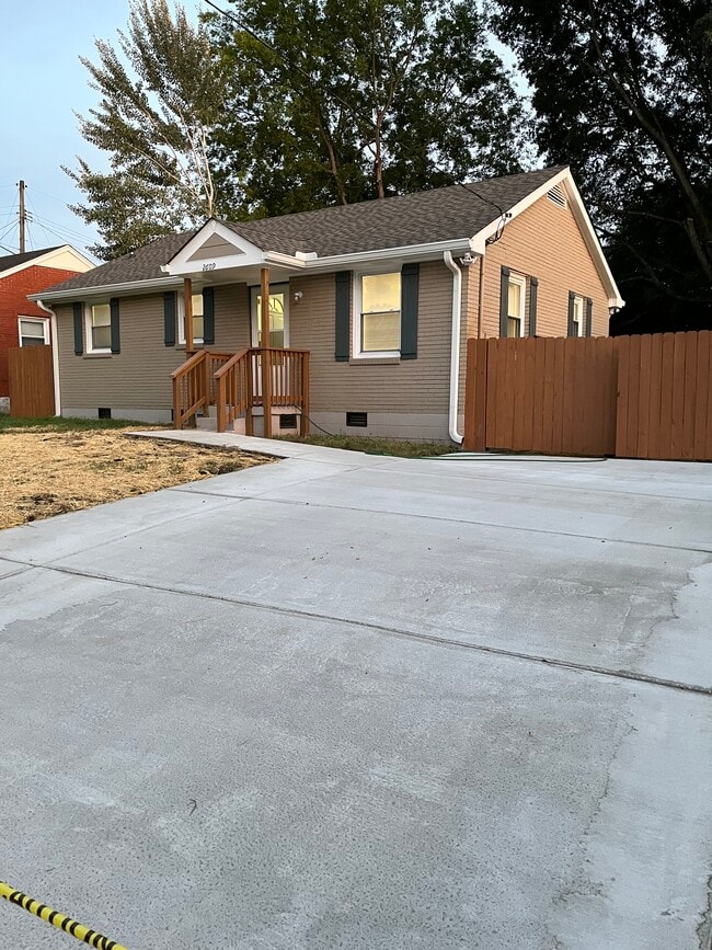 Photo - 2609 Buchanan St