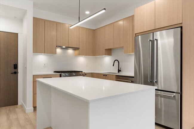 Photo - 2771 Montrose Ave Unit 209