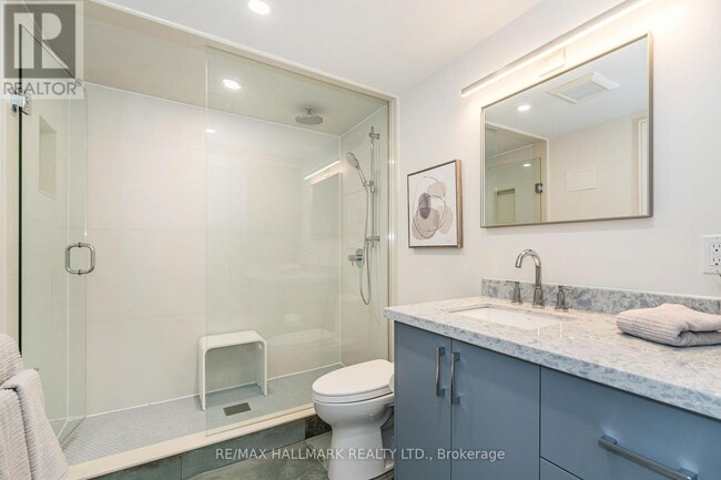 Photo - 202 Rusholme Rd Unit House