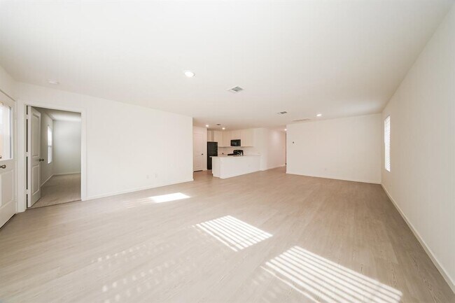 Photo - 9108 SW 20th St