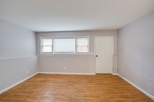 Photo - 839 Bishop Ave